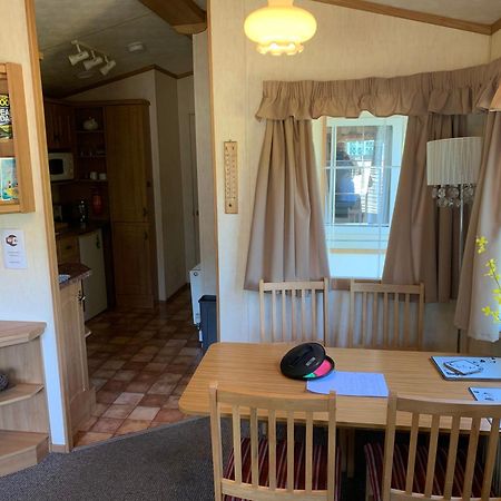 חלנגוחלן Abbey Caravan מראה חיצוני תמונה